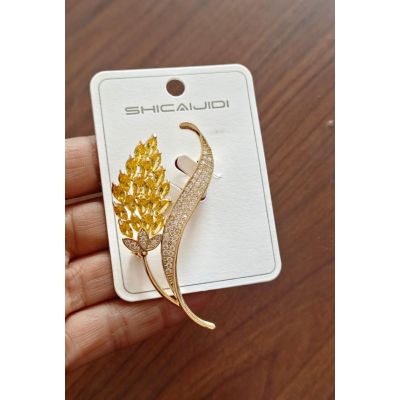 Anti tarnish premium quality crystal brooch (super fine crystal)